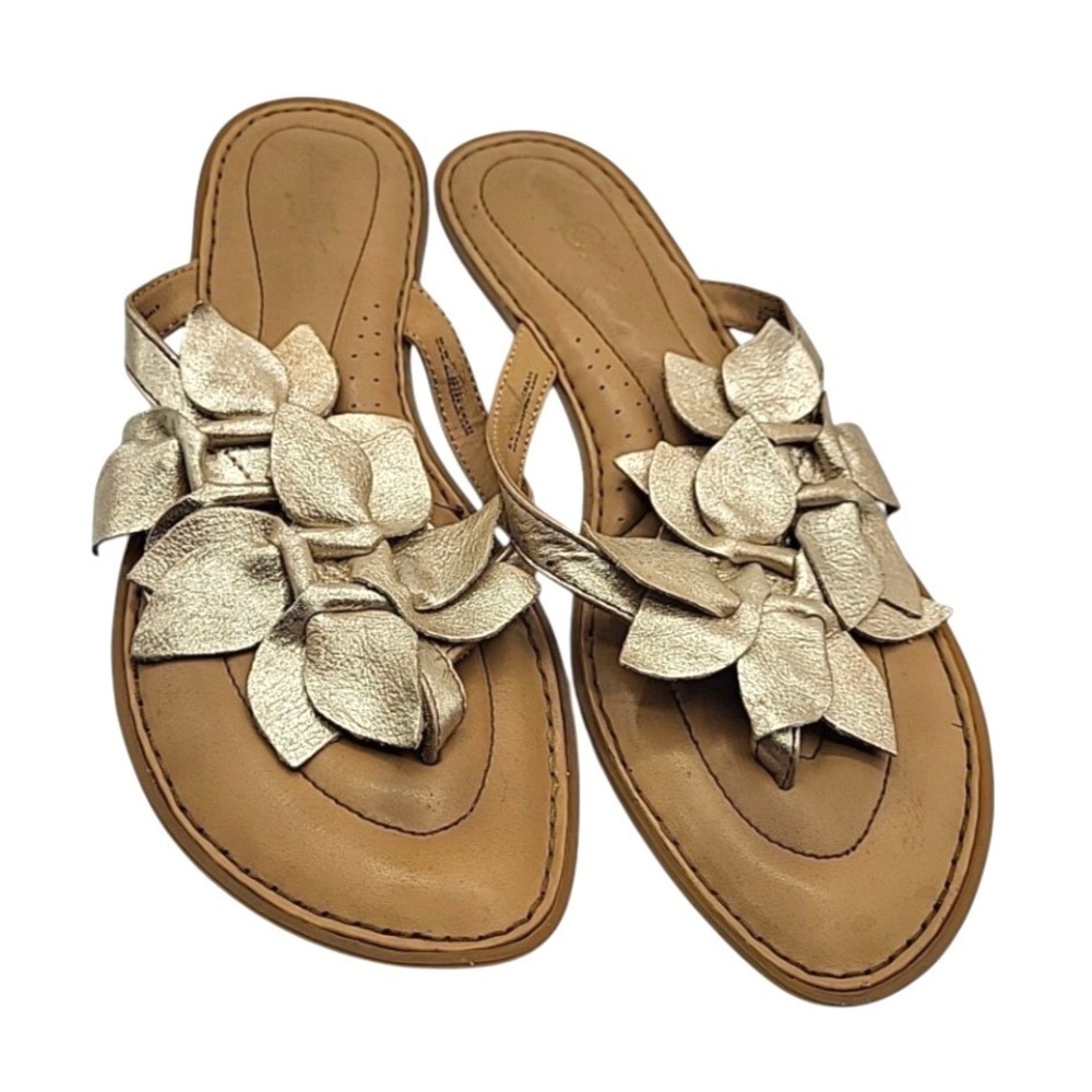 VTG Born Crown Sandals Flat Shoes Thongs Flip-Flops GOLD LEATHER FLOWER Petals 8